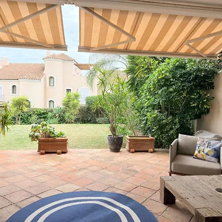 Casa Paraiso Εστεπόνα